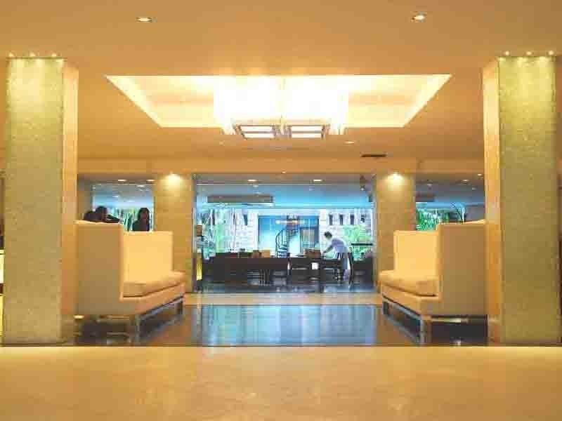 The Sulo Riviera Hotel Quezon City Exterior photo