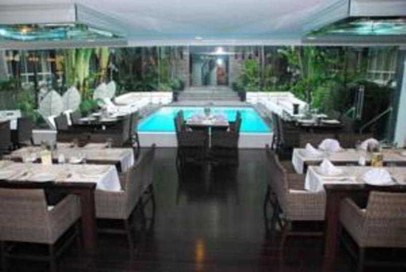 The Sulo Riviera Hotel Quezon City Exterior photo
