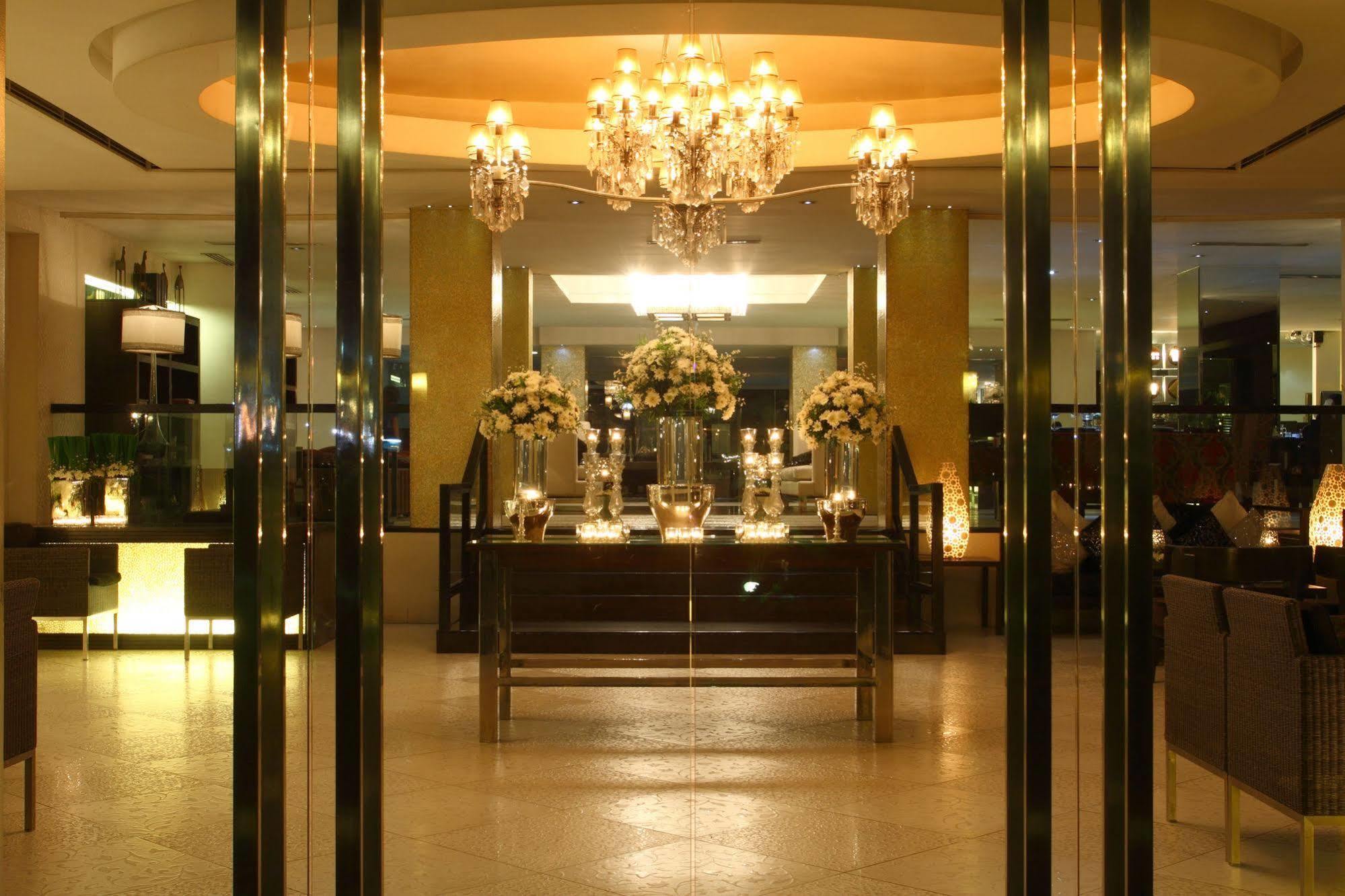 The Sulo Riviera Hotel Quezon City Exterior photo